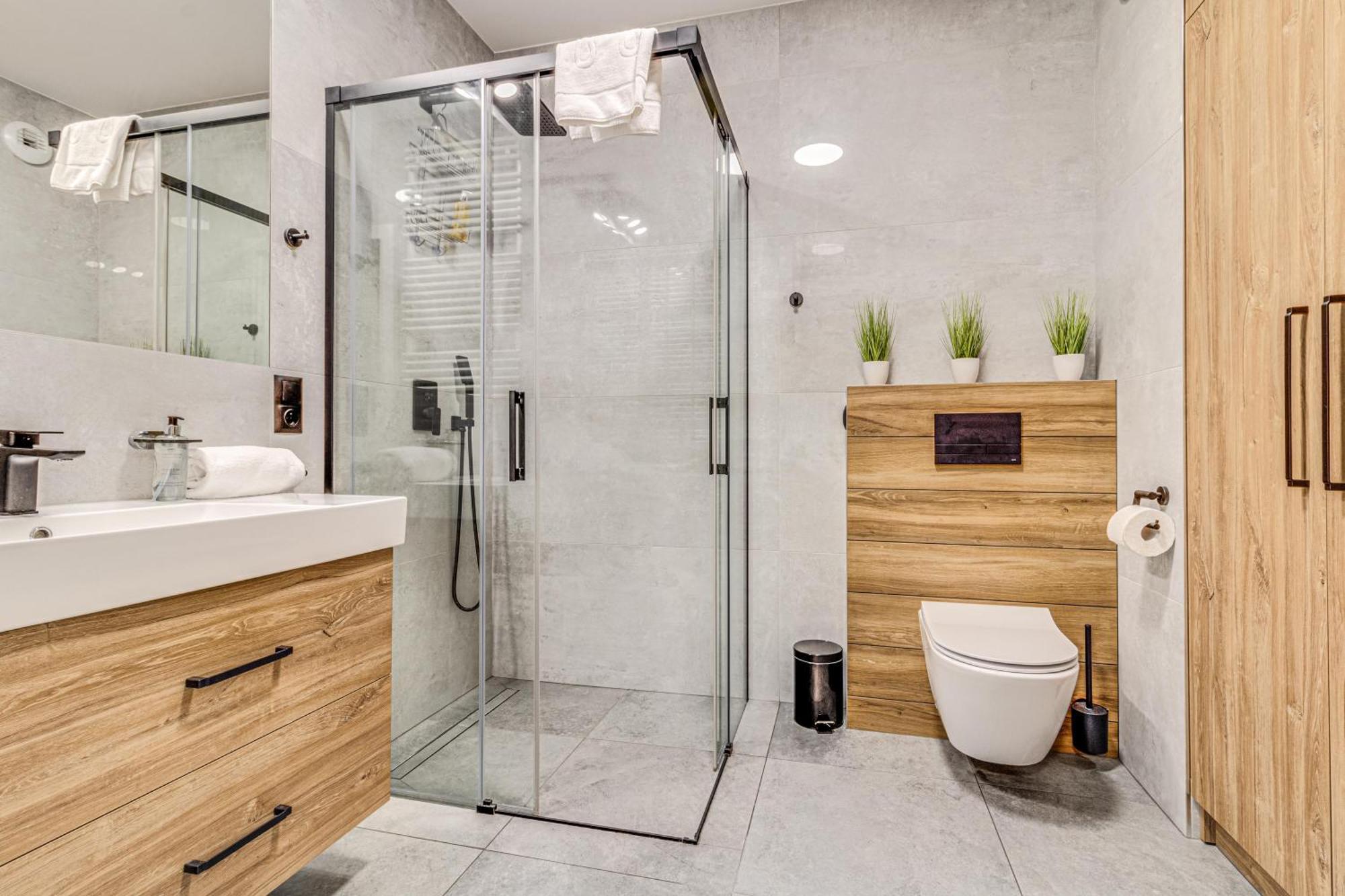 Rentplanet - Apartament Wyszynskiego 브로츠와프 외부 사진